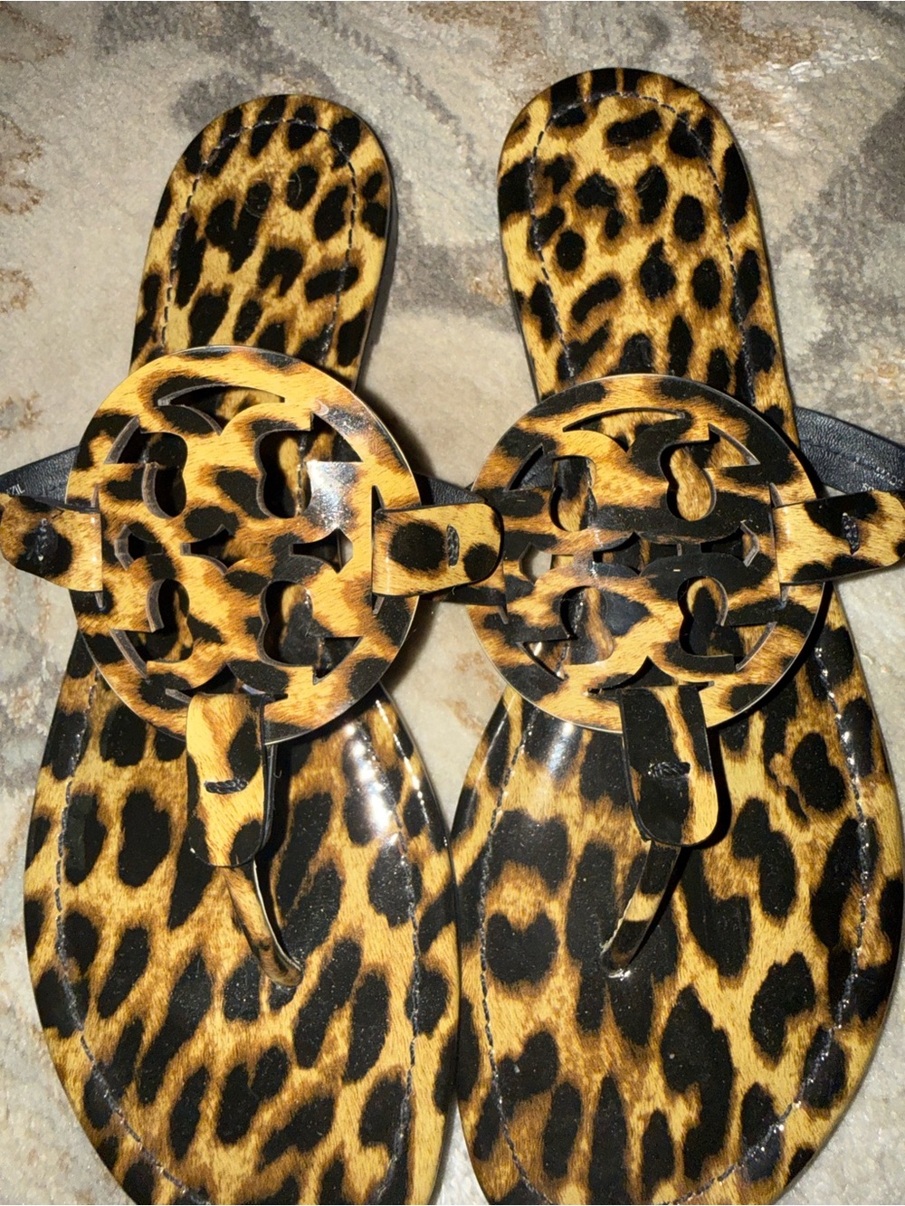 Tory Burch Leopard Miller Sandals size 9 women’s patent leather - Picture 6 of 8